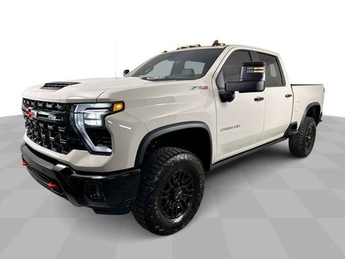 New 2026 Chevrolet Silverado 2500 ZR2 AWD/4WD image 4
