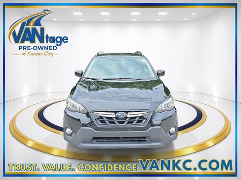 Used 2023 Subaru Crosstrek 2.0i Premium AWD/4WD image 2