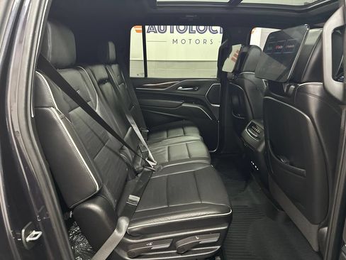 Used 2024 Cadillac Escalade ESV Premium Luxury w/ Performance Package AWD/4WD image 21