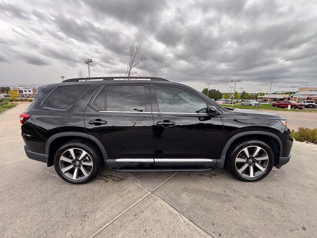 Used 2023 Honda Pilot Touring image 11