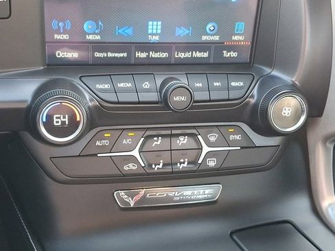 Used 2019 Chevrolet Corvette Stingray Coupe w/ 1LT image 17