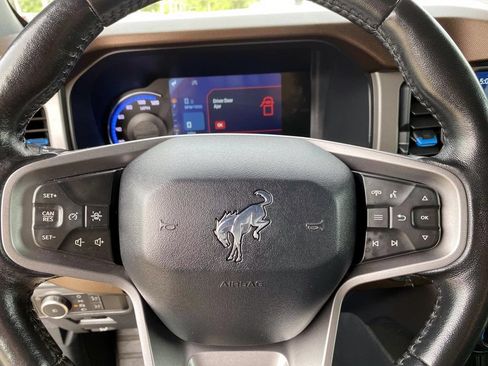Used 2021 Ford Bronco Outer Banks AWD/4WD image 18