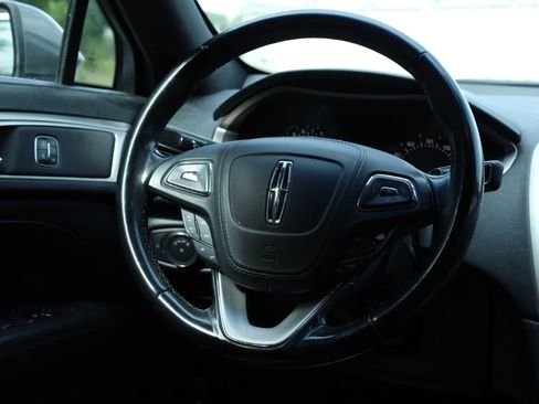 Used 2017 Lincoln MKZ Premiere image 5