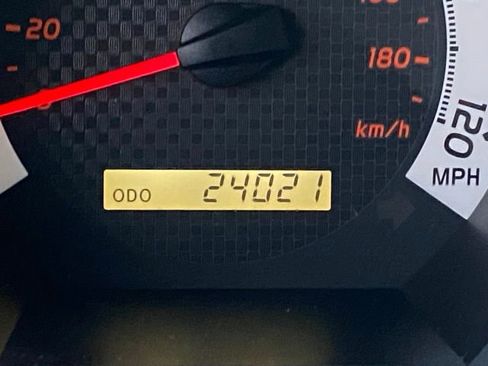 Used 2013 Toyota Tacoma 4x4 Double Cab image 22