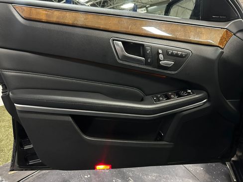 Used 2015 Mercedes-Benz E 350 4MATIC Sedan image 12