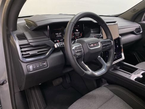 Used 2025 GMC Acadia Elevation image 2