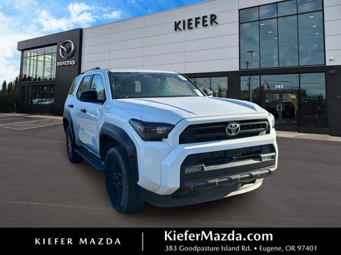 Used 2025 Toyota 4Runner SR5 AWD/4WD image 1