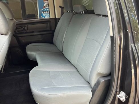 Used 2017 RAM 1500 Express RWD image 12