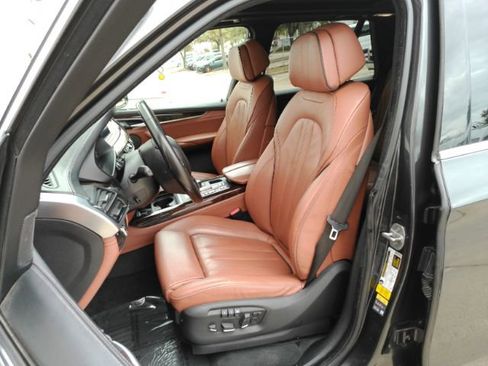 Used 2017 BMW X5 xDrive40e image 14