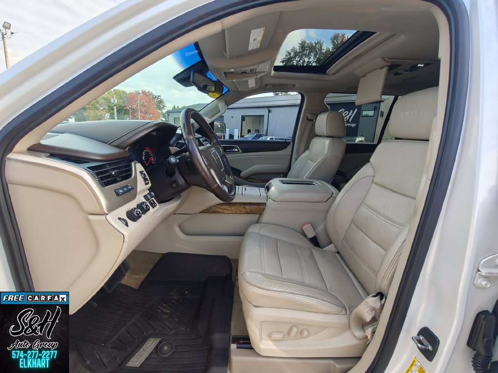 Used 2016 GMC Yukon XL Denali w/ Open Road Package AWD/4WD image 19