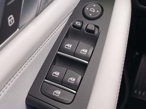 Used 2024 BMW M340i xDrive AWD/4WD image 71