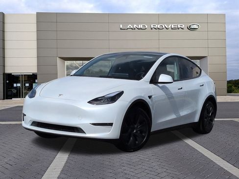 Used 2025 Tesla Model Y Long Range image 1