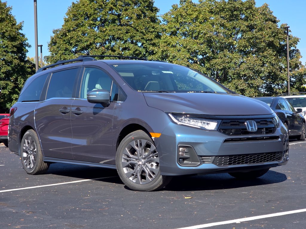 New 2027 Honda Odyssey Touring image 2