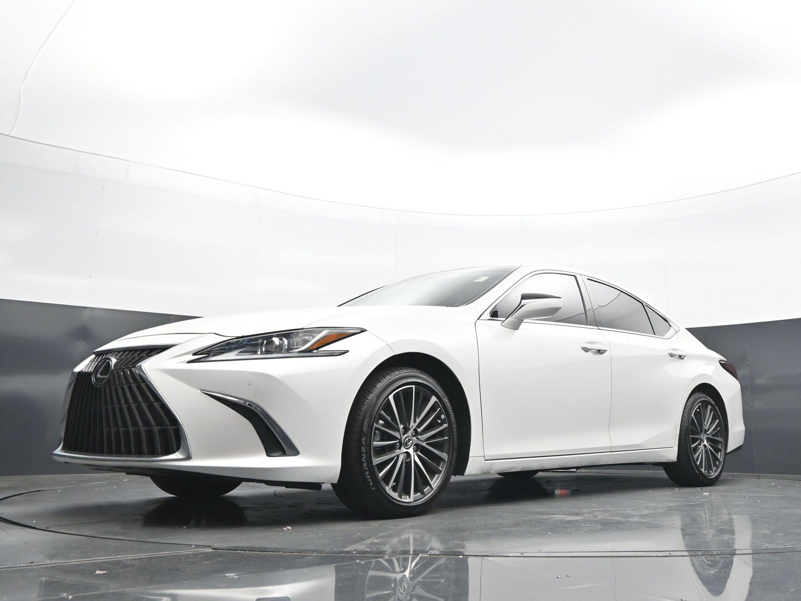 Used 2025 Lexus ES 350 w/ Premium Package FWD image 37