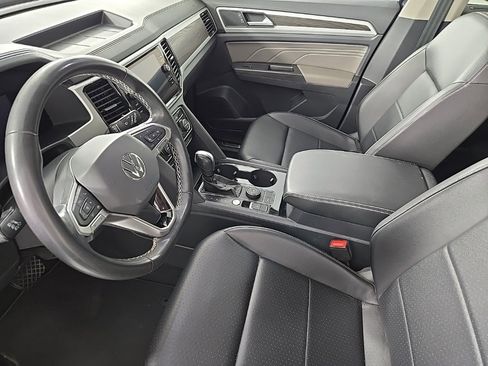 Used 2022 Volkswagen Atlas SE image 12