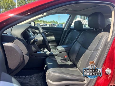 Used 2016 Nissan Altima 2.5 SL w/ 2.5 Technology Package FWD image 9