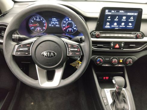Used 2021 Kia Forte LXS FWD image 22