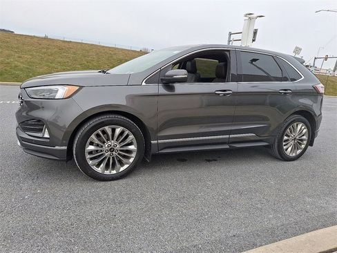 Used 2020 Ford Edge Titanium w/ Equipment Group 301A image 5