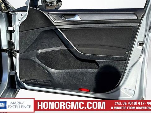 Used 2019 Volkswagen e-Golf SE w/ Driver Assistance Package FWD image 26
