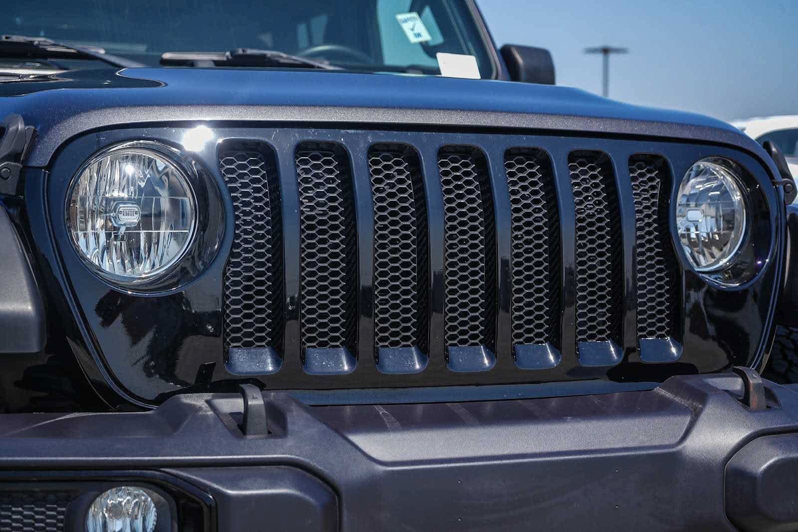 Used 2022 Jeep Wrangler Unlimited Sport AWD/4WD image 5
