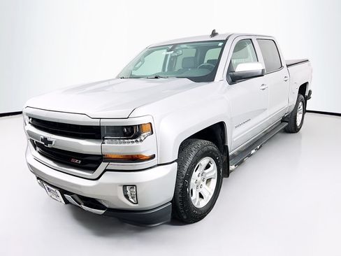 Certified 2018 Chevrolet Silverado 1500 LT w/ All Star Edition AWD/4WD image 3
