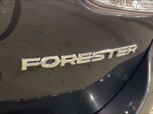 Used 2023 Subaru Forester Limited image 8