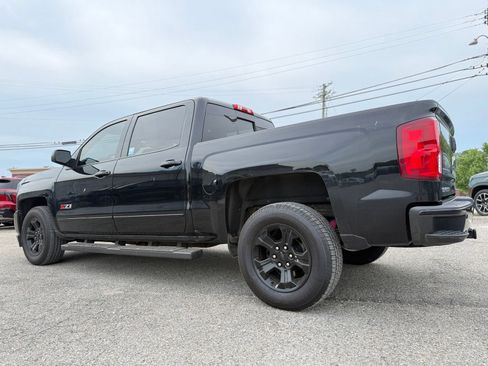 Used 2018 Chevrolet Silverado 1500 LTZ Z71 w/ LTZ Plus Package AWD/4WD image 4