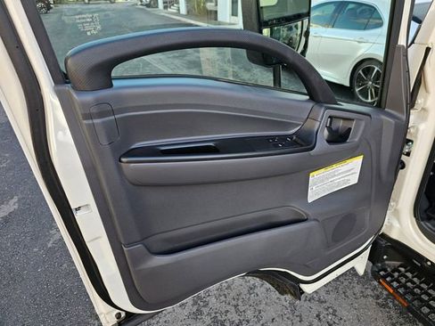 New 2025 Chevrolet Low Cab Forward 4500 XD image 4