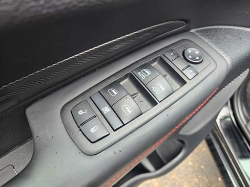 Used 2024 Dodge Durango GT image 11