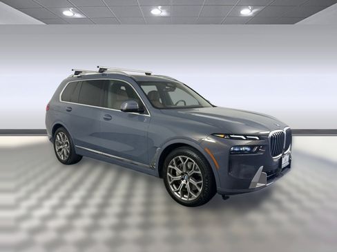 Used 2023 BMW X7 xDrive40i w/ Premium Package AWD/4WD image 7