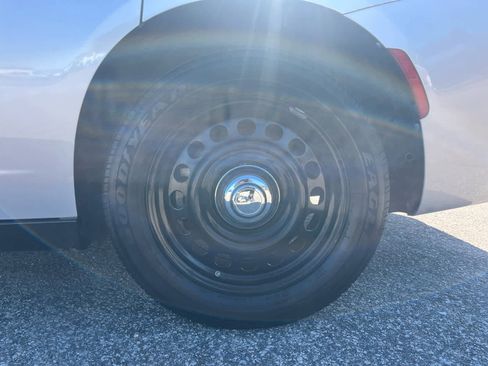 Used 2021 Dodge Charger Police w/ Fleet Safety Group image 33