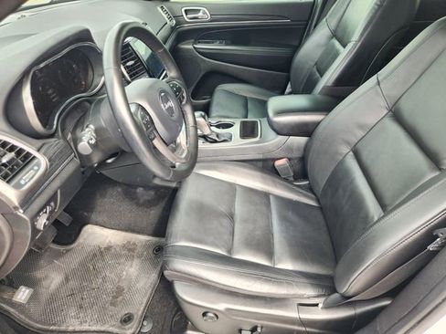 Used 2020 Jeep Grand Cherokee Limited image 13