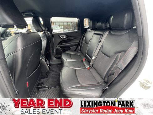 Used 2023 Jeep Compass Trailhawk image 14