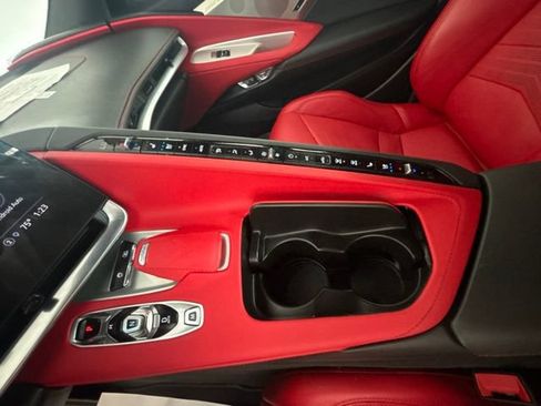Used 2021 Chevrolet Corvette Stingray Preferred Cpe w/ Engine Appearance Package RWD image 7