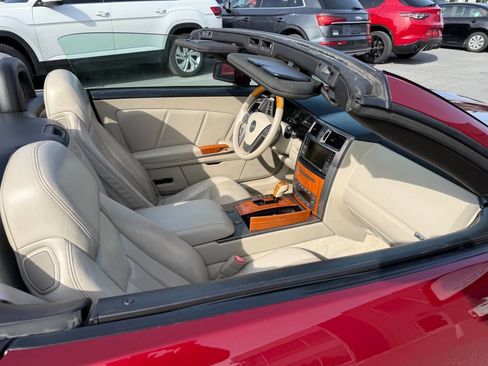 Used 2006 Cadillac XLR RWD image 15