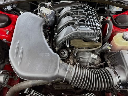 Used 2022 Dodge Challenger GT image 34