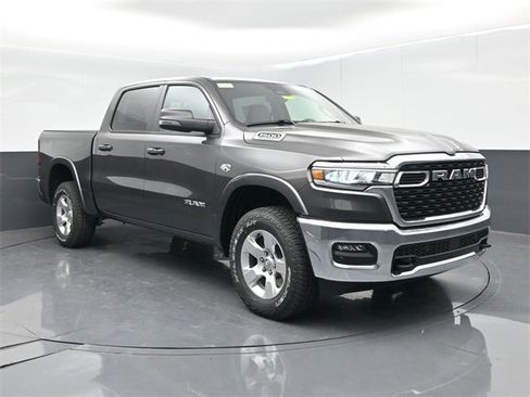 New 2026 RAM 1500 4x4 Crew Cab image 2