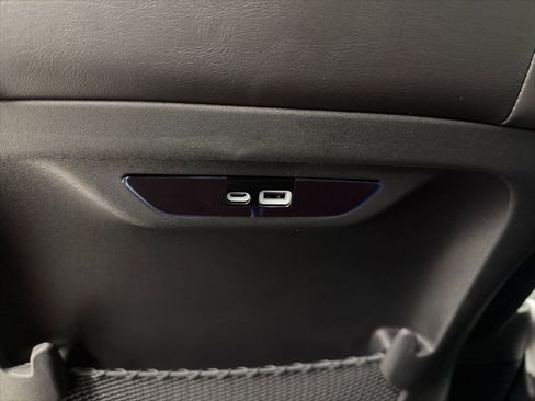 New 2026 Chrysler Pacifica Select image 13