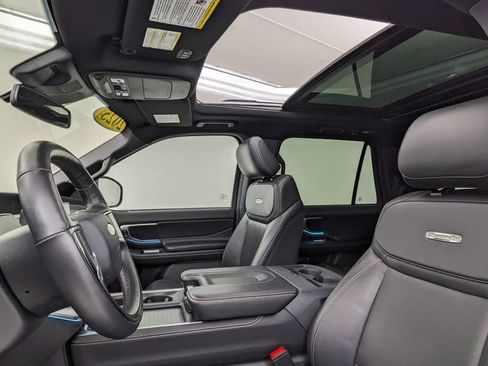 Certified 2025 Ford Expedition Max Platinum w/ Stealth Appearance Package AWD/4WD image 3