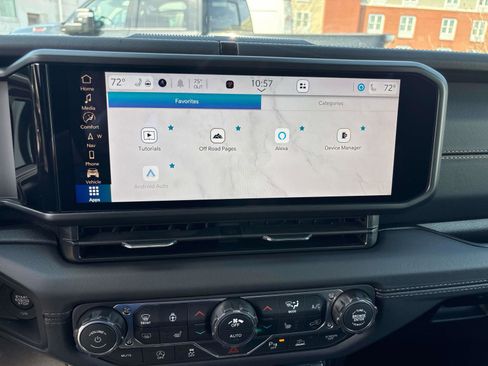 New 2026 Jeep Gladiator Sport AWD/4WD image 12