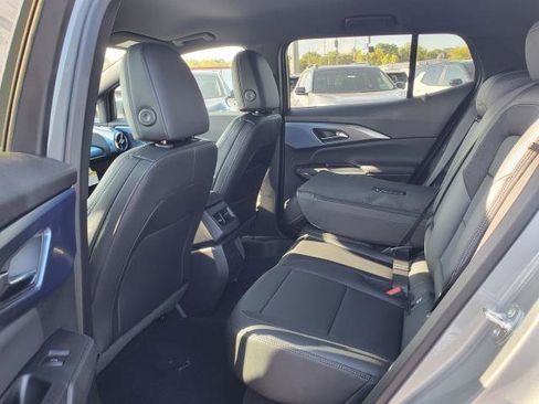 New 2026 Chevrolet Equinox EV LT image 23