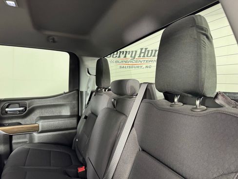 Used 2022 Chevrolet Silverado 1500 RST AWD/4WD image 23