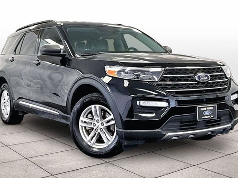 Certified 2022 Ford Explorer XLT w/ Equipment Group 202A image 2