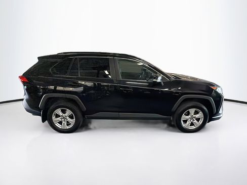 Used 2020 Toyota RAV4 XLE w/ Convenience Package AWD/4WD image 10