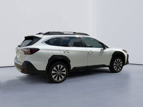 New 2025 Subaru Outback Limited image 3