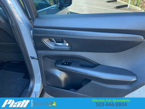 Used 2024 Nissan Ariya FWD image 40