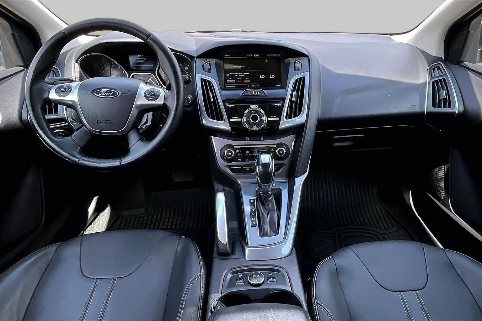 Used 2013 Ford Focus Titanium FWD image 16