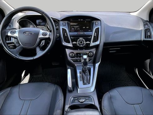 Used 2013 Ford Focus Titanium FWD image 16