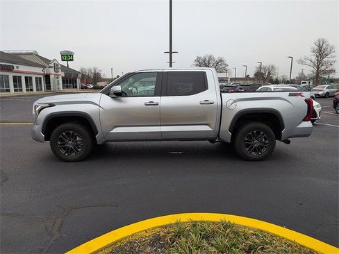 Used 2024 Toyota Tundra SR5 image 4