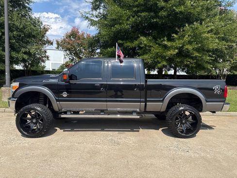 Used 2014 Ford F250 Lariat w/ Lariat Ultimate Package AWD/4WD image 5